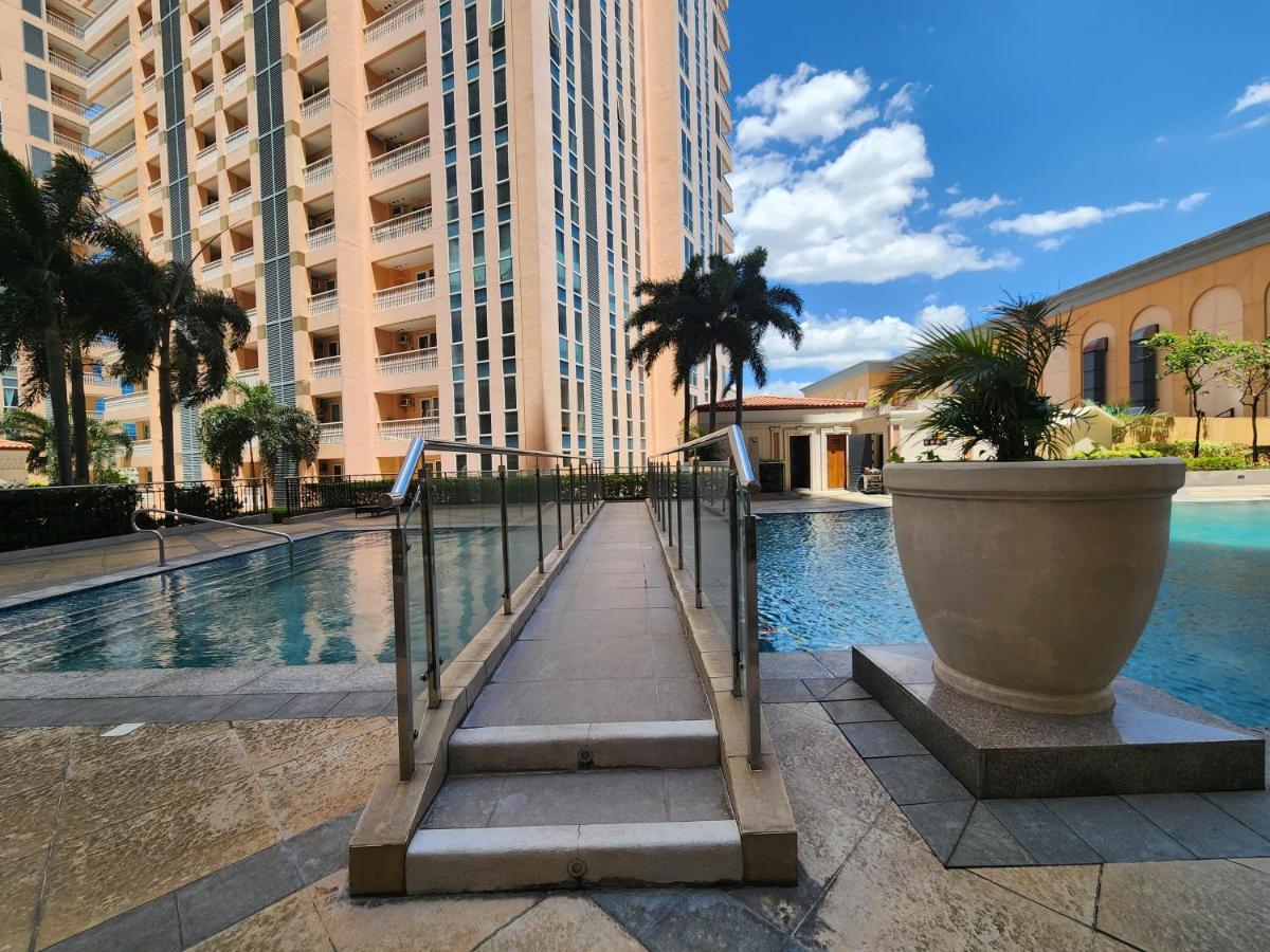 Spacious Cozy Suite At The Venice Mall With Free Parking And Washing Machine (Adults Only) Taguig Zewnętrze zdjęcie